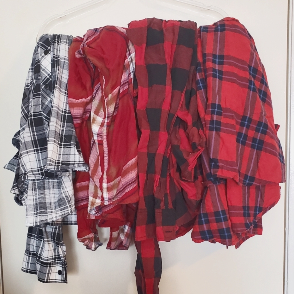 Lot of 4 Button Up Tops (XL-XXL)